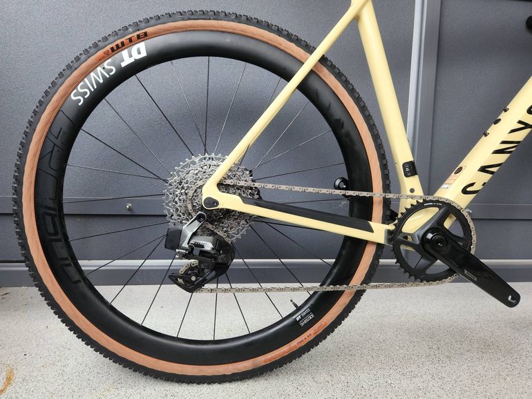 Used Canyon Grail CF SL 7 eTap 2022 Road & Gravel — image 5 of 8