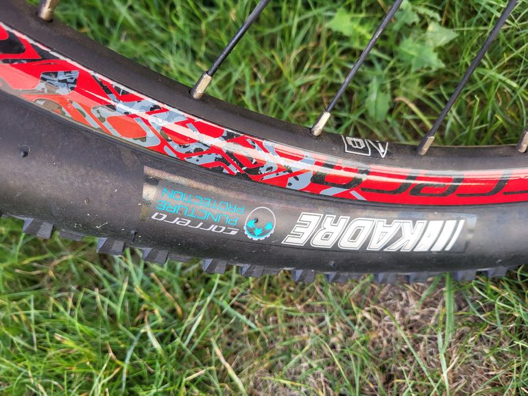 Used Carrera Vengeance E Mens Electric Mountain Bike 2.0 2023 2023 Mountainbike, Red, 27.5 — image 6 of 7