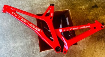 Used Intense M29 Factory Frame & Shock 2022 Frameset 2022 Mountainbike, Red, 29 — image 2 of 10