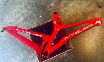 Used Intense M29 Factory Frame & Shock 2022 Frameset 2022 Mountainbike, Red, 29 — image 1 of 10