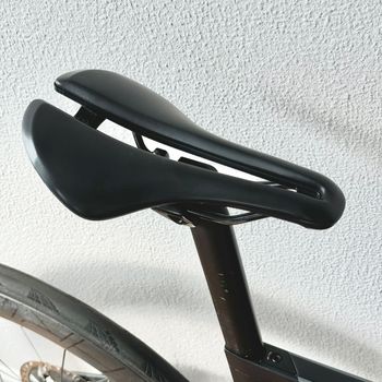 Used Canyon Aeroad CF SLX Disc 9.0 Di2 2020 2020 Road & Gravel — image 5 of 7