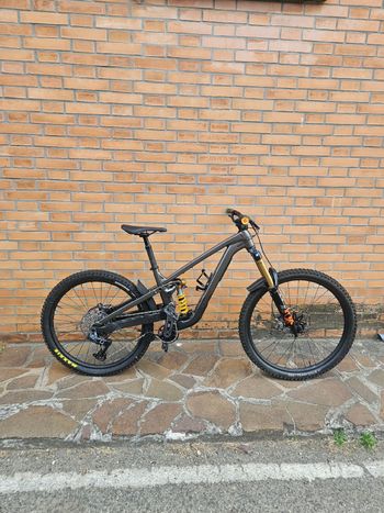 Used Trek Slash 9 GX AXS T-Type Gen 6 (M/L) 2024 2024 MTB