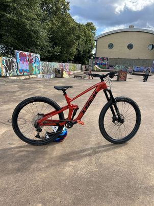 Trek - Slash 7 Gen 5 2022, 2022