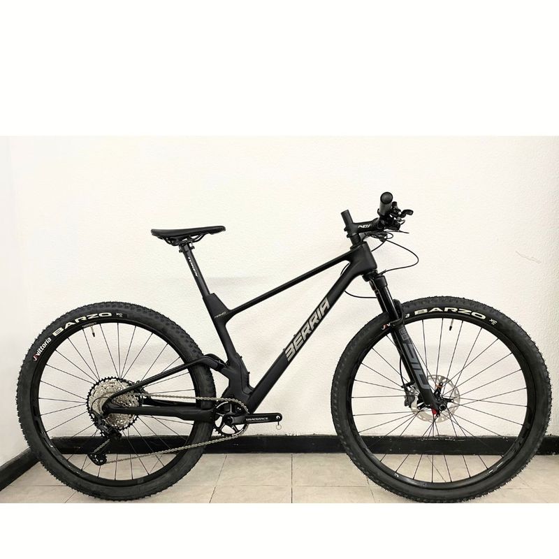 Used Berria MAKO 6 2024 2024 Mountainbike, Black, 29 — image 1 of 3
