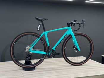 Used Bianchi Impulso Pro GRX 820 2024 Road & Gravel — image 2 of 6