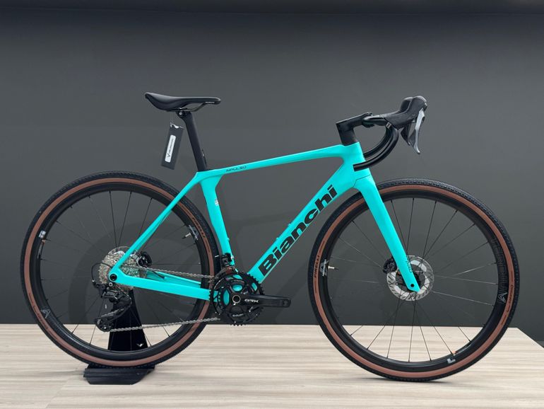 Used Bianchi Impulso Pro GRX 820 2024 Road & Gravel — image 1 of 6