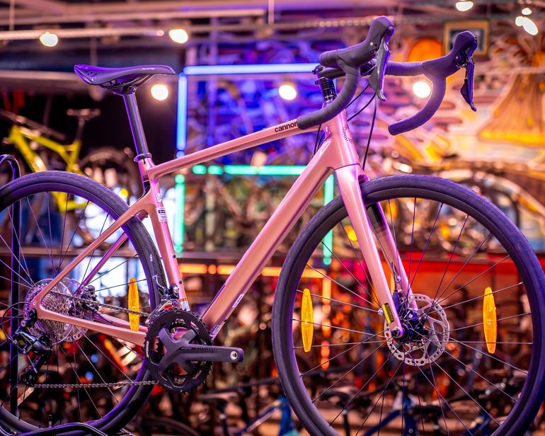 Used Cannondale Synapse Carbon 4 2024 2024 Road & Gravel — image 2 of 10