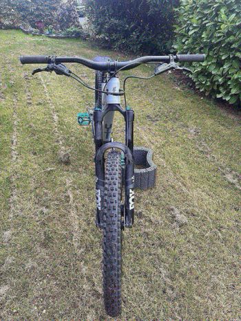 Used YT Industries Capra CORE 2 MX 2023 2023 Mountainbike, Light Gray, 29, 27.5 — image 4 of 5