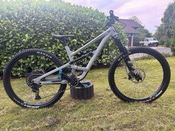 Used YT Industries Capra CORE 2 MX 2023 2023 Mountainbike, Light Gray, 29, 27.5 — image 3 of 5