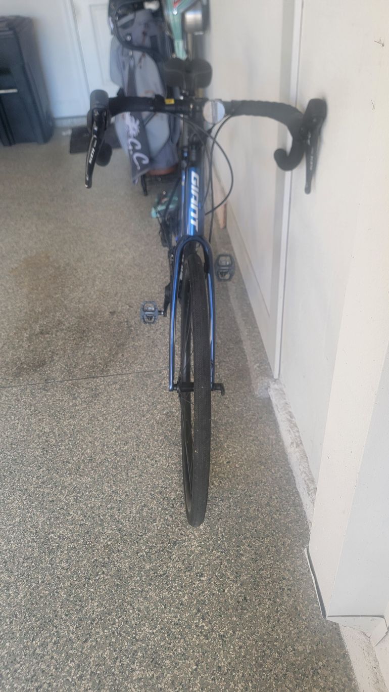 Used Giant Contend AR 1 2022 2022 Road & Gravel, Blu — image 1 of 4