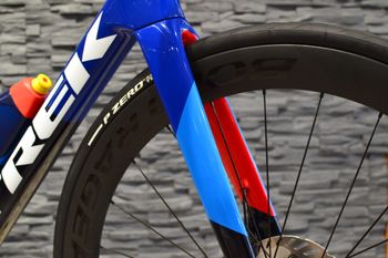 Used Trek SLR 7 GEN 8 2025 Road & Gravel — image 6 of 9