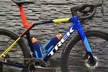 Used Trek SLR 7 GEN 8 2025 Road & Gravel — image 4 of 9