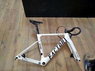 Factor - OSTRO VAM Shimano Dura-Ace Di2 9270 2023, 2023