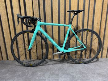 Used Bianchi Specialissima - Dura Ace Di2 2019 Road & Gravel — image 3 of 13