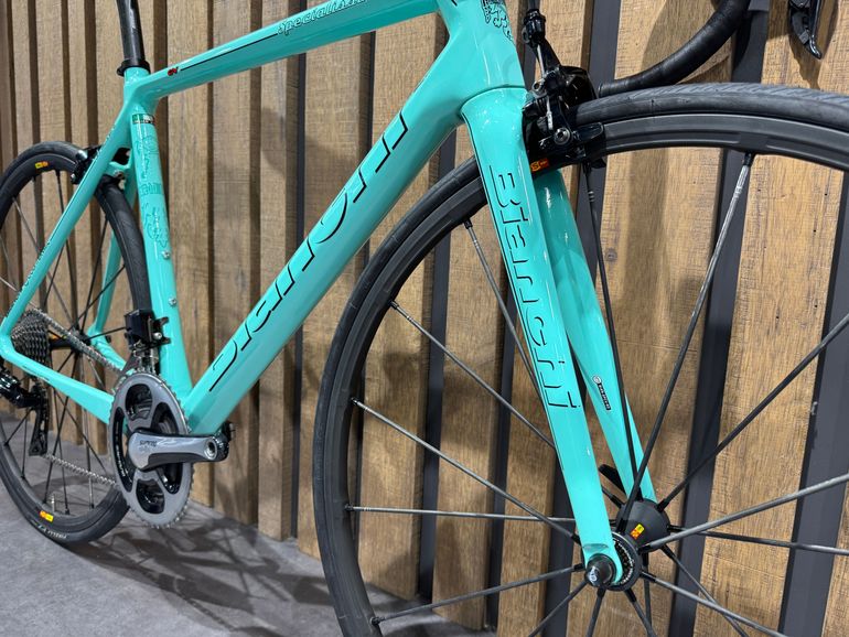 Used Bianchi Specialissima - Dura Ace Di2 2019 Road & Gravel — image 6 of 13
