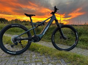 KTM - MACINA KAPOHO ELITE 2023, 2023