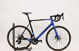 Canyon - Ultimate CF SL 7 eTap 2023, 2023