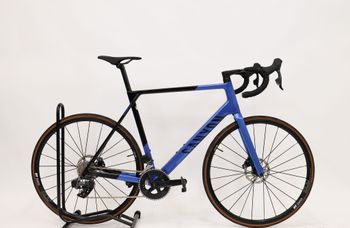 Canyon - Ultimate CF SL 7 eTap 2023, 2023