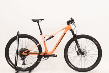 Tweedehands Orbea OIZ H20 2023 2023 Mountainbike — afbeelding 1 van 9