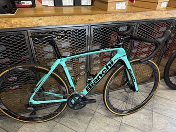 Brugt Bianchi Infinito - Ultegra 2022 2022 Road & Gravel — billede 4 af 8