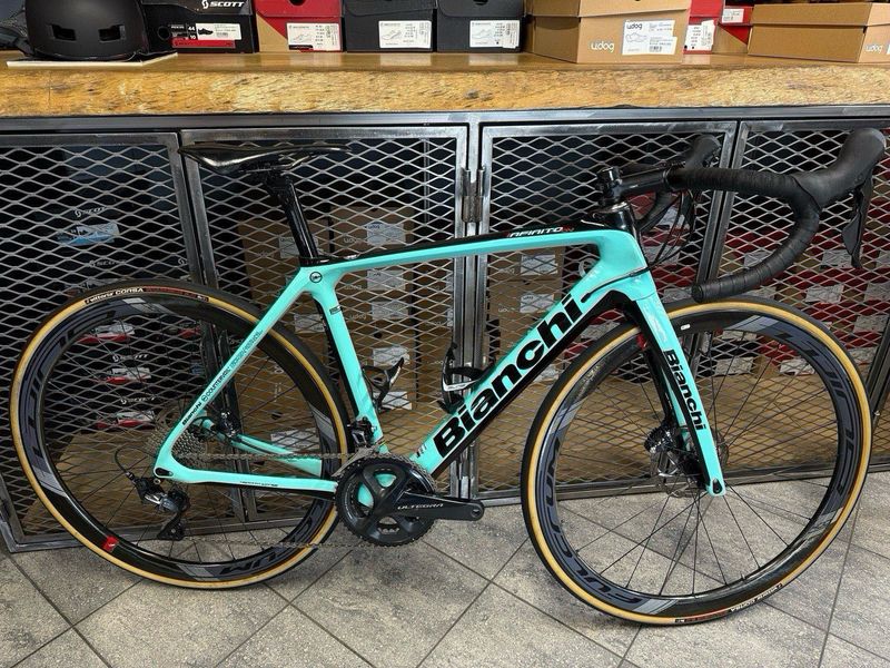 Used Bianchi Infinito - Ultegra 2022 2022 Road & Gravel