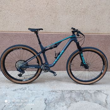 Canyon - Lux Trail CF 8 2022, 2022