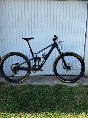 Trek - Fuel EX 9.8 XT Gen 6 2024, 2024