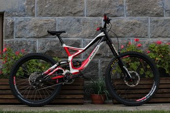 Used Specialized Demo 8 2012 Mountainbike — image 2 of 25