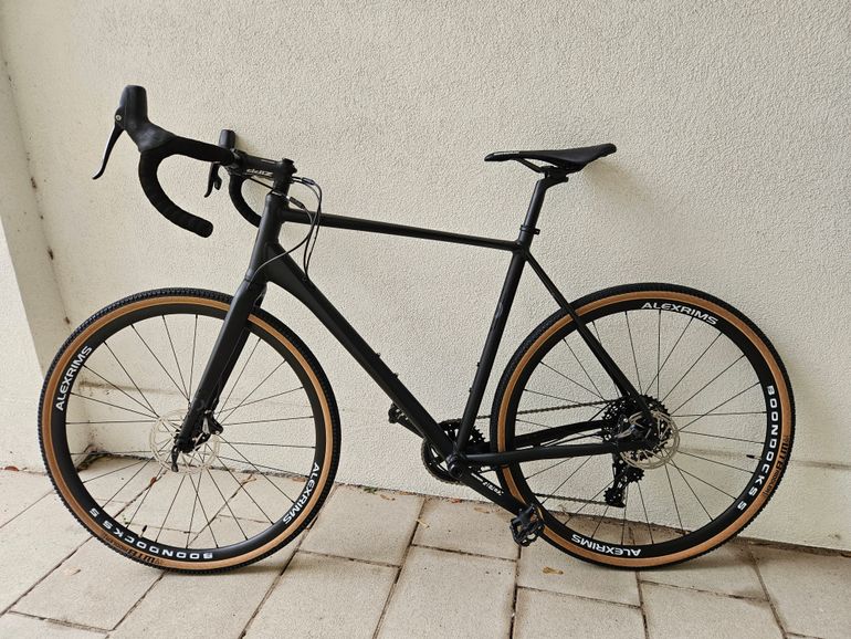 Serious grafix deals gravel bike