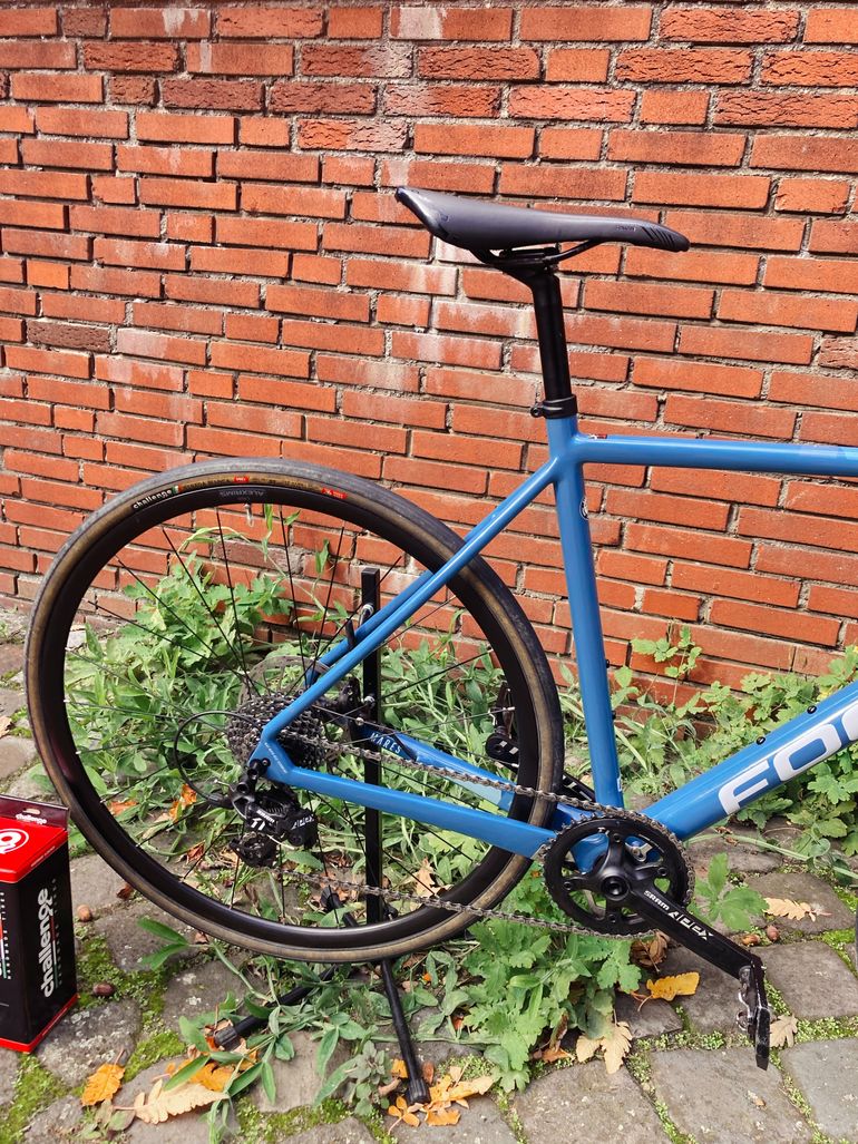 Used Focus FOCUS MARES 9.8 2021 Road & Gravel, Blue — image 2 of 4
