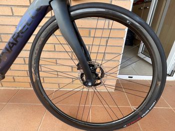 Used Pinarello DOGMA F DURA ACE Di2 Disc 2022 2022 Road & Gravel, Blau — image 4 of 6