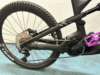 Used Canyon Strive:ON CFR Underdog 2024 2024 Mountainbike, Black, 29, 27.5 — image 3 of 6