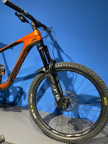 Giant Reign Advanced Pro 29 1 2022 2022 Mountainbike usato, Arancione — immagine 3 di 4