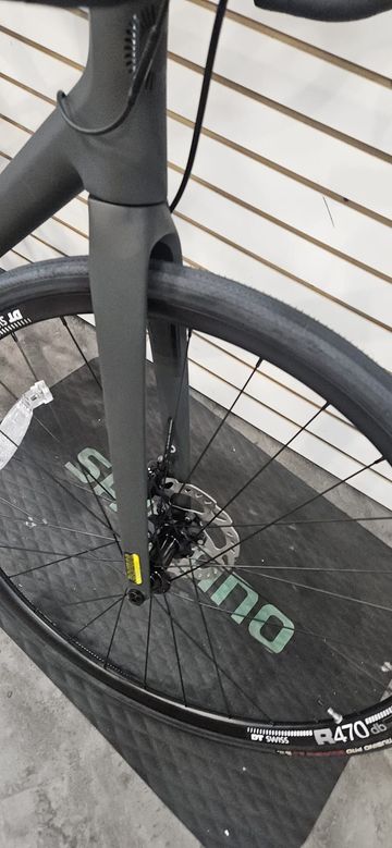 Used Cannondale Synapse Carbon 2 LE 2023 2023 Road & Gravel, Black — image 4 of 7