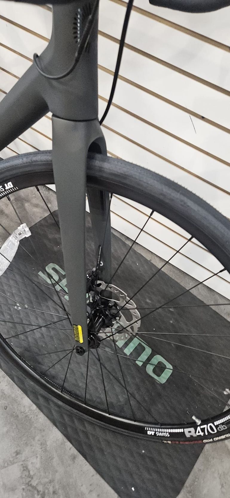Used Cannondale Synapse Carbon 2 LE 2023 2023 Road & Gravel, Black — image 4 of 7