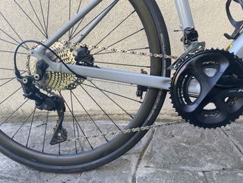 Used Canyon Roadlite 6 2022 Road & Gravel, Light Gray — image 5 of 6