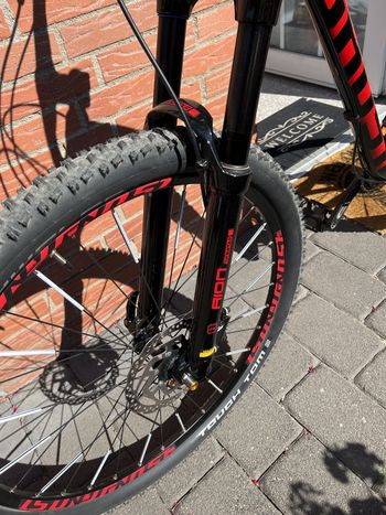 Used Ghost Kato FS 3.7 AL U 2020 Mountainbike, Black — image 9 of 12