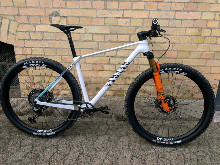 Used Canyon Exceed CFR Team 2023 2023 Mountainbike, White, 29 — image 1 of 20