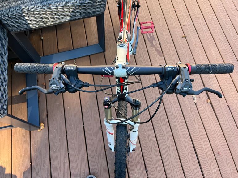 Used Trek Elite 9.7 2010 2010 Mountainbike, Red, 26 — image 5 of 8