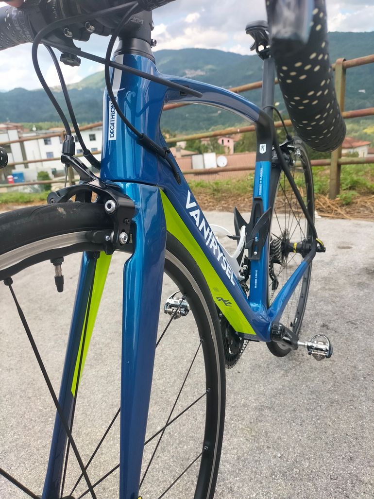 Used Van rysel Ultimo prezzo! Ultra CF RCR 2022 Road & Gravel, Blue — image 9 of 16