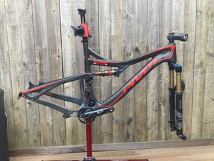 Pivot - frame Frameset, 2018