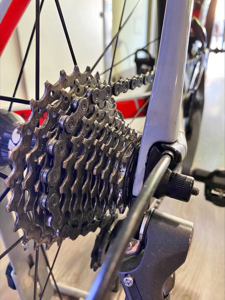 Used Wilier 110 air 2018 Road & Gravel, Hellgrau — image 8 of 12
