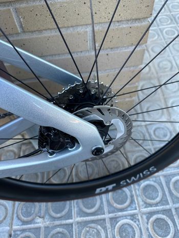 Used Canyon Aeroad CF SLX 7 Di2 2024 2024 Road & Gravel, Light Gray — image 8 of 15