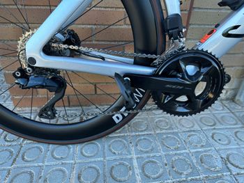 Used Canyon Aeroad CF SLX 7 Di2 2024 2024 Road & Gravel, Light Gray — image 3 of 15