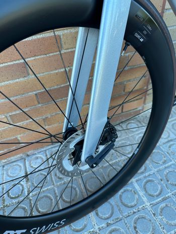Used Canyon Aeroad CF SLX 7 Di2 2024 2024 Road & Gravel, Light Gray — image 7 of 15