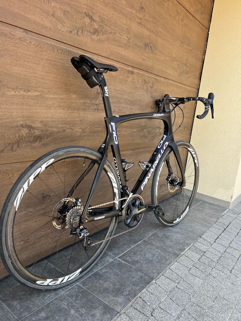 Tweedehands Pinarello DOGMA F10 DISK 2019 Road & Gravel — afbeelding 2 van 6