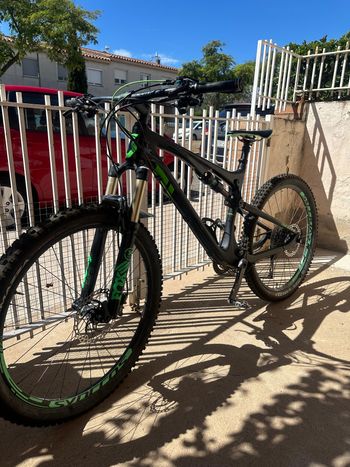 Used Scott Genius 720 2017 2017 Mountainbike, Black, 27.5 — image 2 of 4