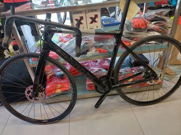 Brugt Bianchi Infinito XE - 105 2022 2022 Road & Gravel — billede 2 af 5