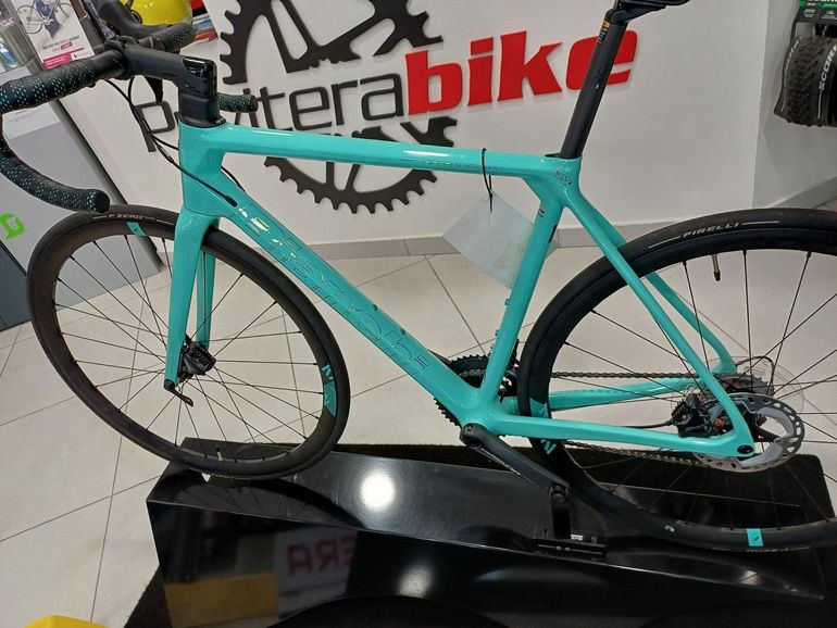 Brugt Bianchi Specialissima - Ultegra 2022 2022 Road & Gravel — billede 2 af 3