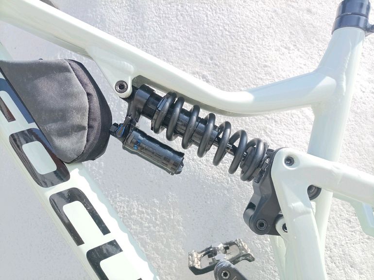 Used Focus JAM 6.9 2022 2022 Mountainbike — image 2 of 6